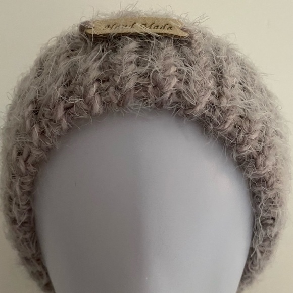 NWT Teens Knitted Hats, Warm & cozy, Knitting, Hats, Unisex, Handmade by Seller. - Picture 2 of 6